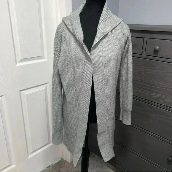 Offline by  Aerie Cardigan - Picture 1 of 6